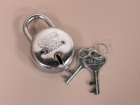 Small Round Padlock Small