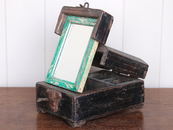 Barber’s Shaving Box Brown Small