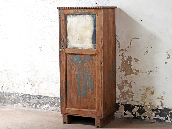 Vintage Wardrobe Brown