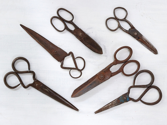 Vintage Metal Scissors - Small Small