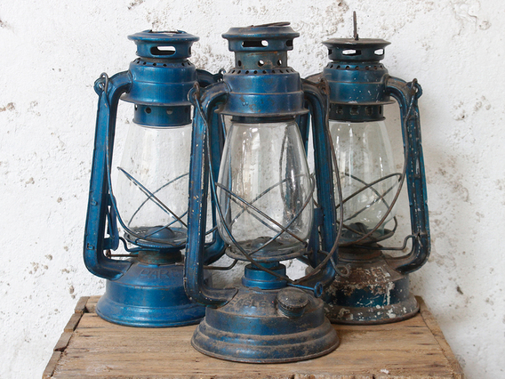 Old Blue Storm Lamp Blue