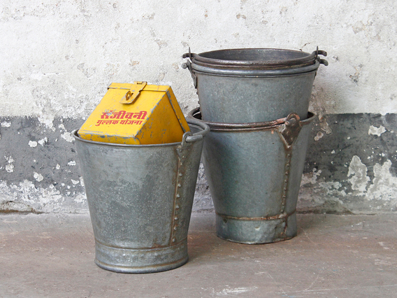 Vintage Metal Bucket - Small Small