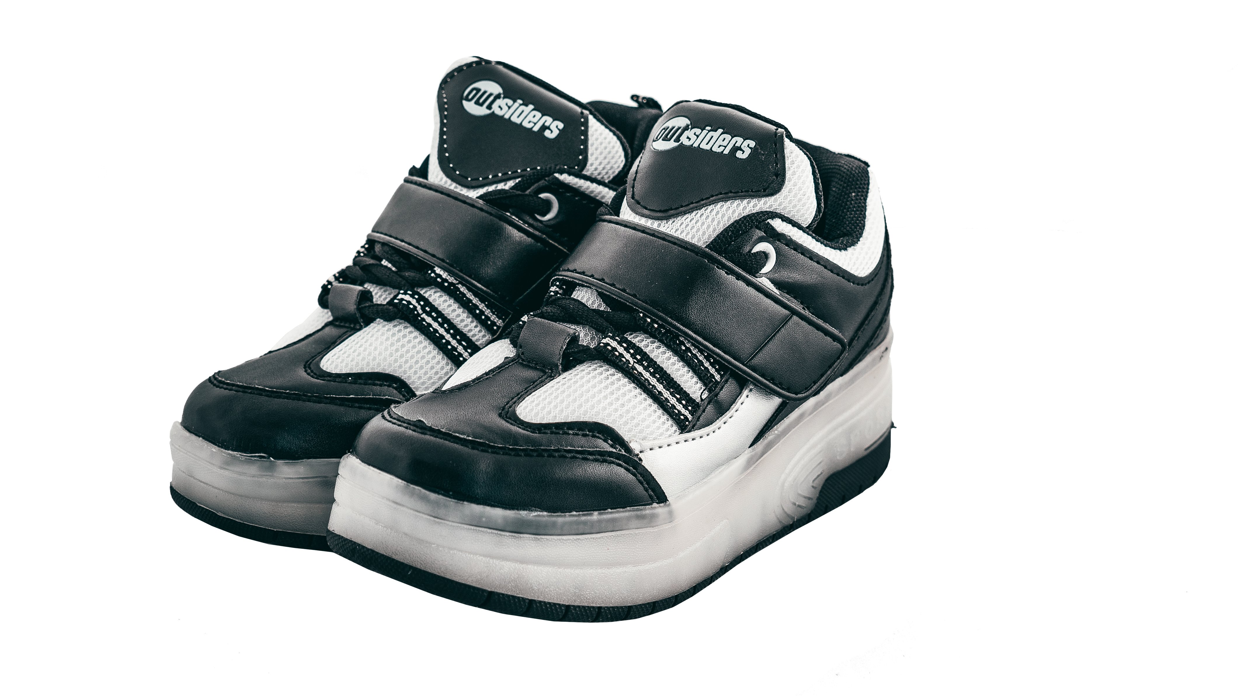 Outsiders - Roller Shoes with LED - Black/Silver (size: 28)