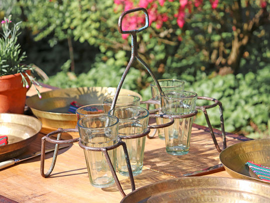 10-Glass Old Chai Holder