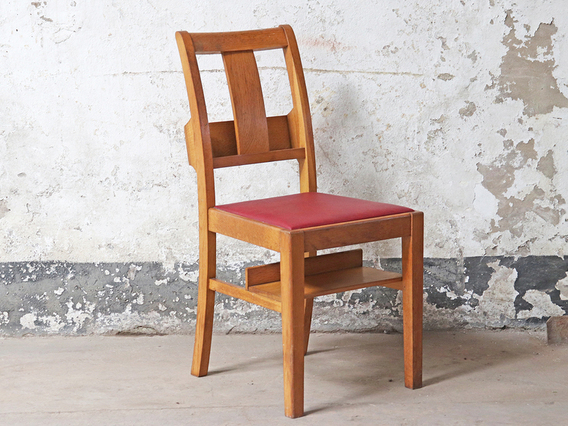 Red Chapel Chair