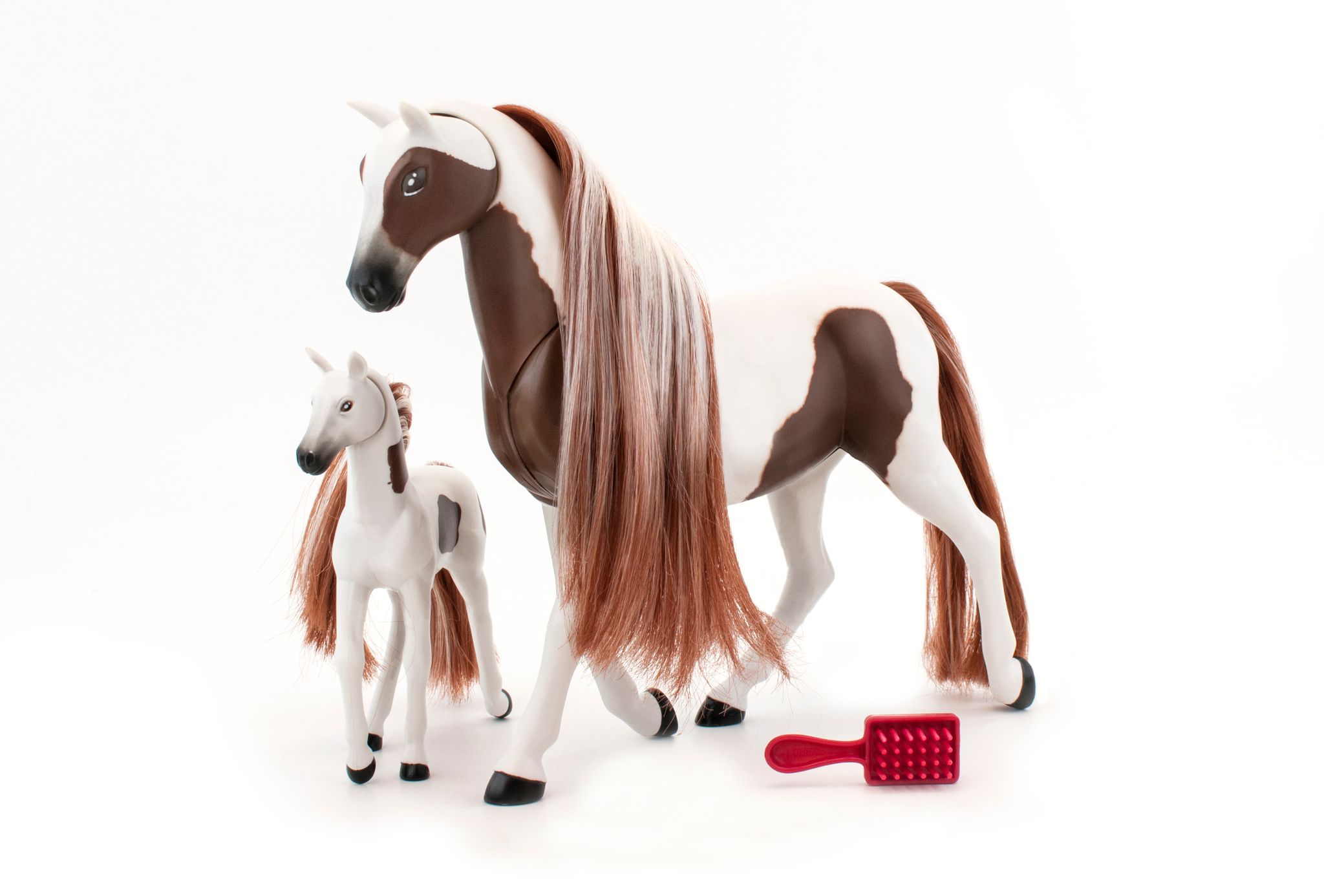 Royal Breeds - Kiss 'n Nuzzle - Pinto and Paint Horse (85004B)