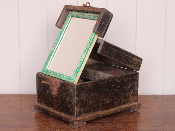 Shaving Box With Mirror Brown Small