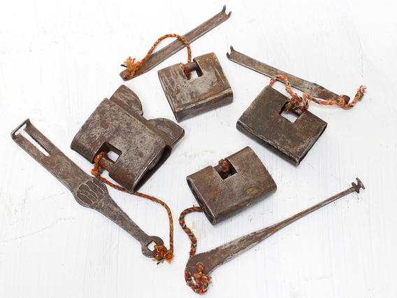 Old Padlock - Small Natural